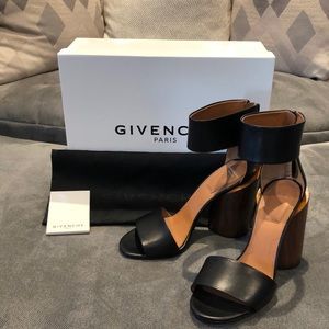 NIB Givenchy Leather Wood Ankle Strap Sandal Sz 37